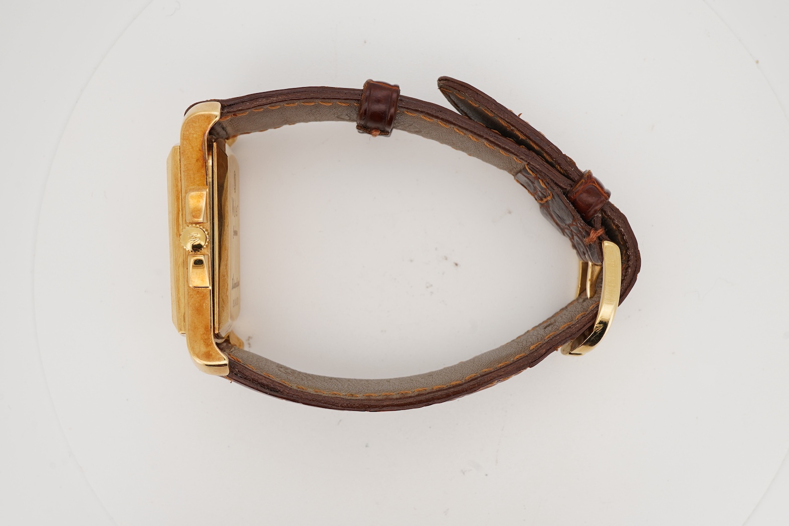 A gentleman's 18ct gold Wyler Incaflex Automatique dress wrist watch